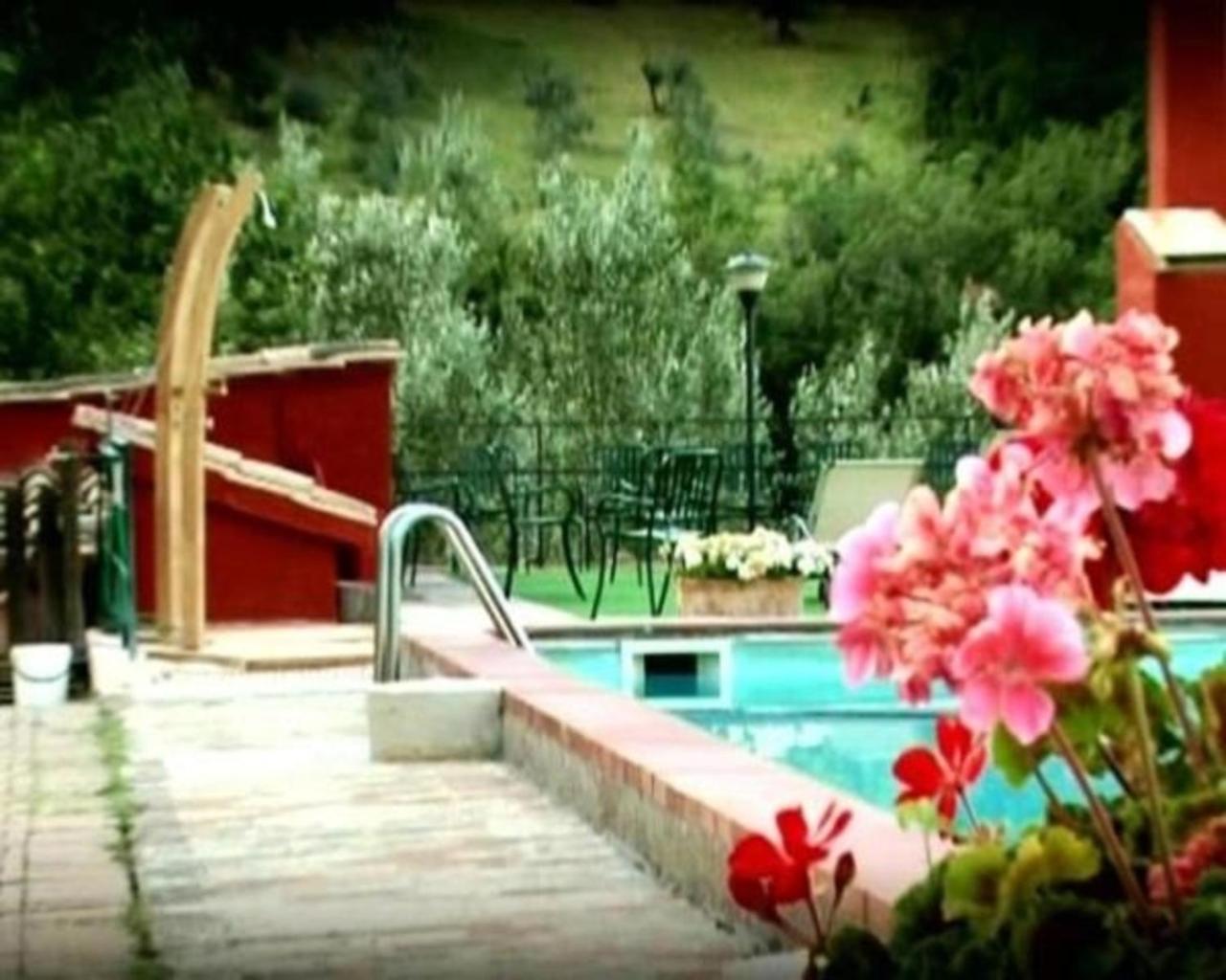 Il Poggio Dei Pettirossi Guest House Bevagna Ngoại thất bức ảnh
